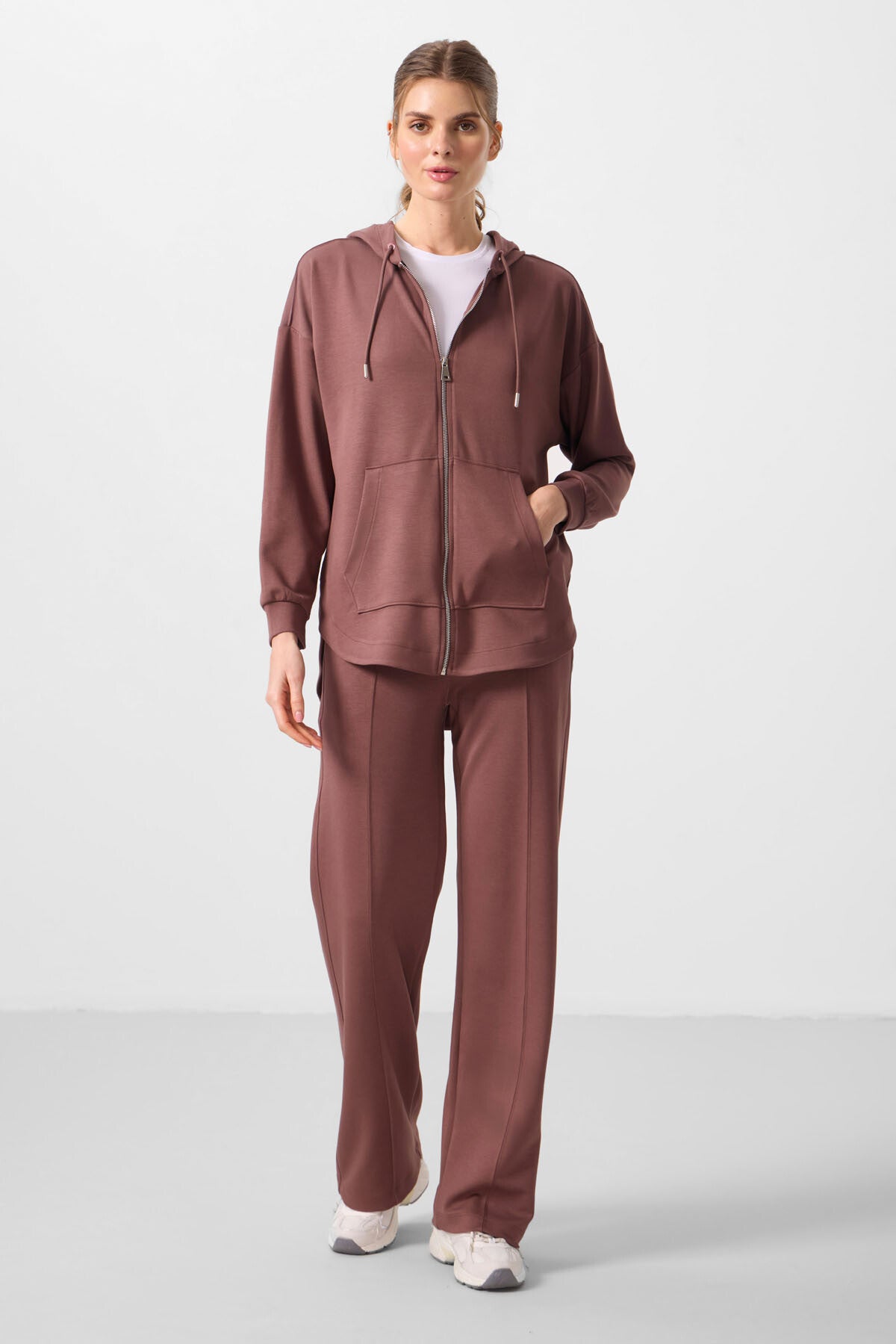 Kahverengi Yumuşak Dokulu Kapüşonlu Oversize Kadın Tunik Sweatshirt - 97302