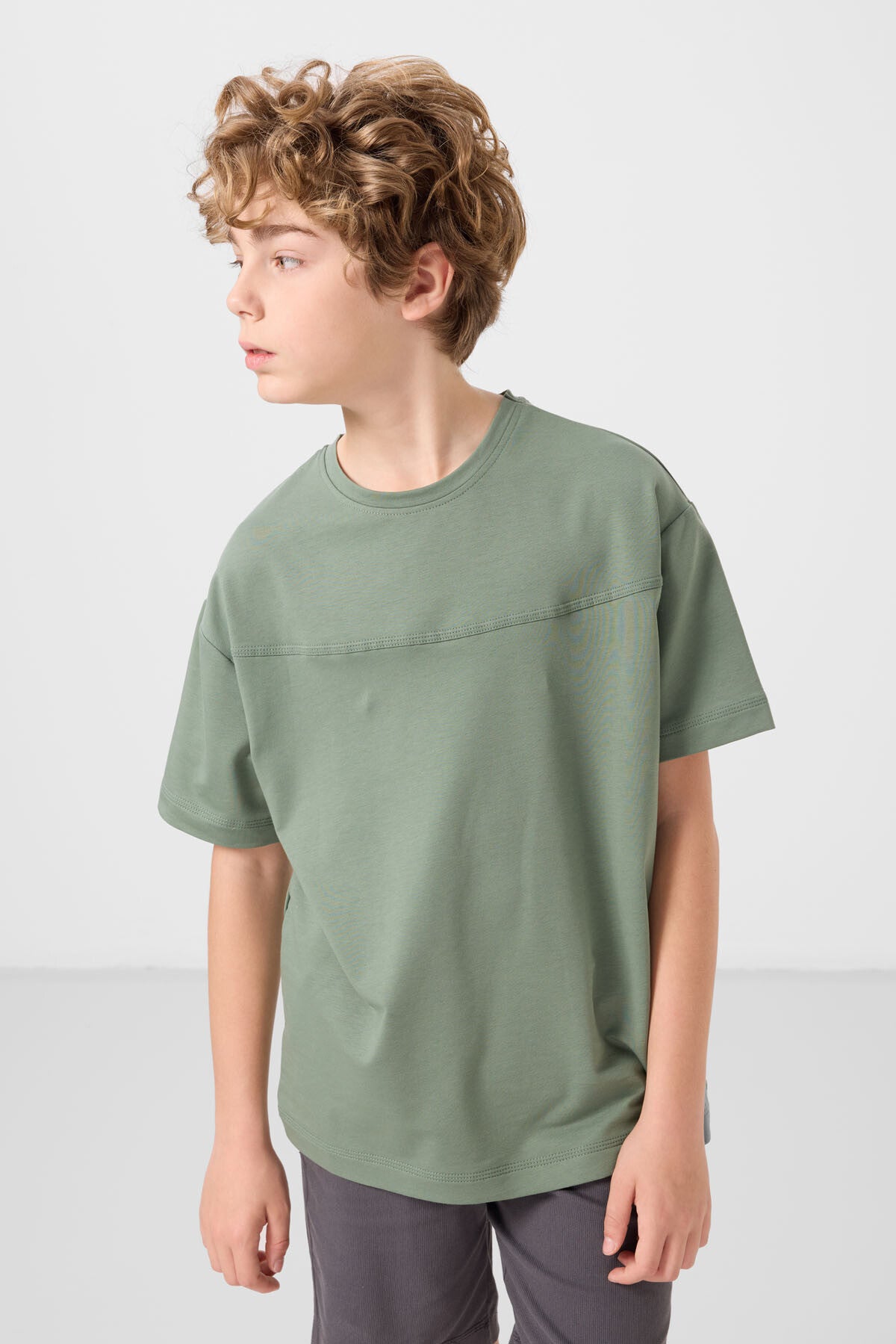 Açık Yeşil-Antrasit Pamuklu Oversize Fit Dokuma Hafif Esnek Chino Erkek Çocuk Şort Takım - 11279