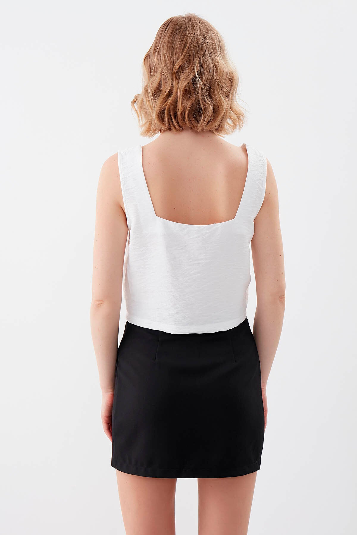 Kare Yaka Sıfır Kol Crop Bluz