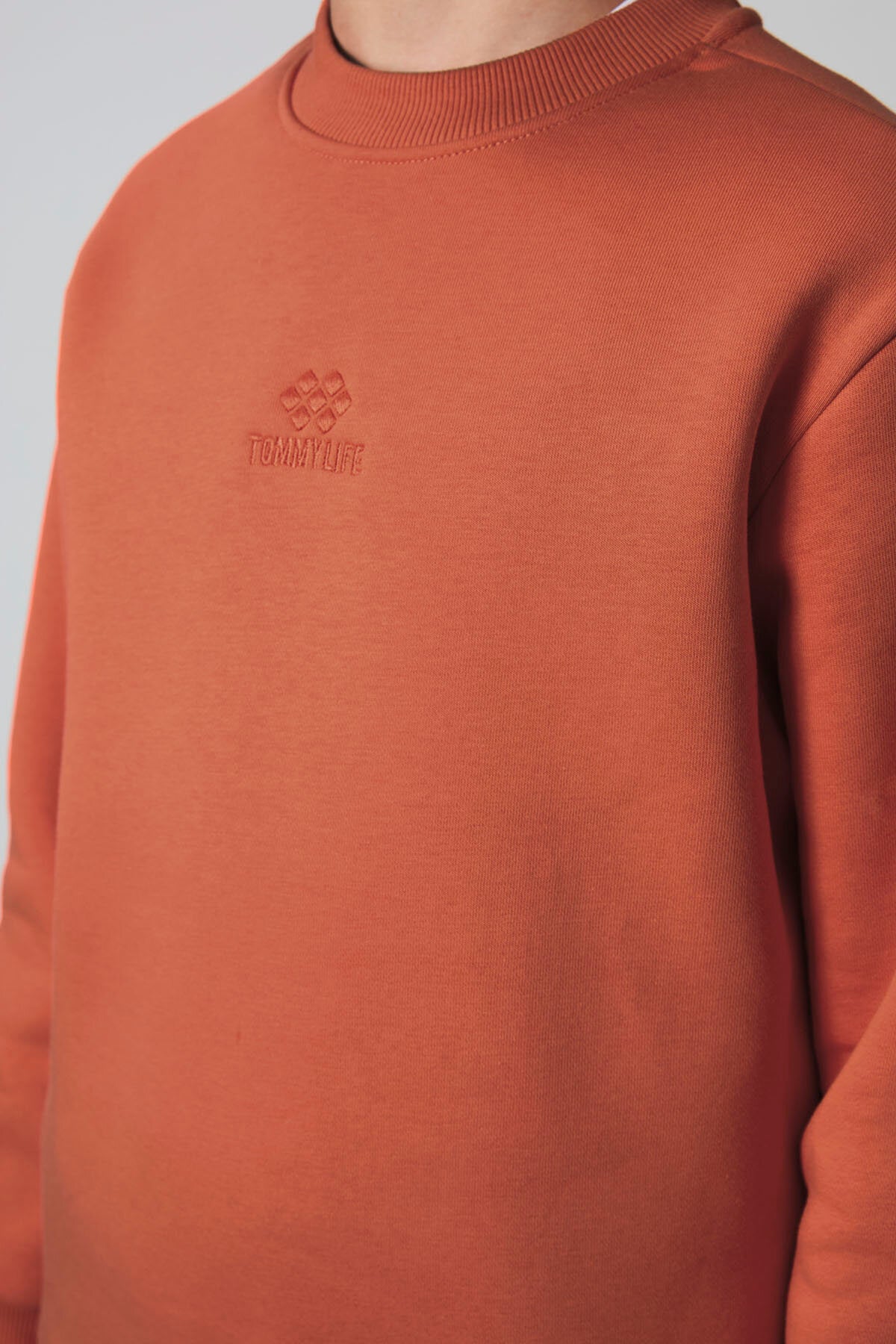 Kiremit Pamuklu Kalın İçi Tüylü Yumuşak Dokulu Standart Fit Nakışlı Erkek Çocuk Sweatshirt - 11232