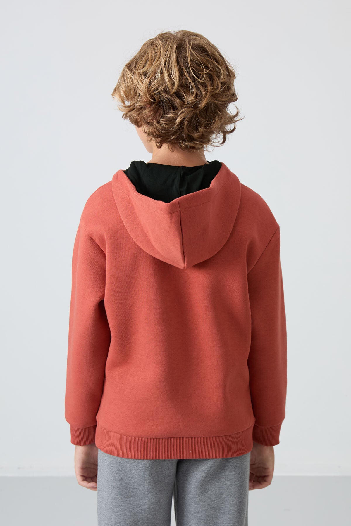 Kiremit Pamuklu Kalın İçi Tüylü Yumuşak Dokulu Standart Fit Nakışlı Erkek Çocuk Sweatshirt - 11244