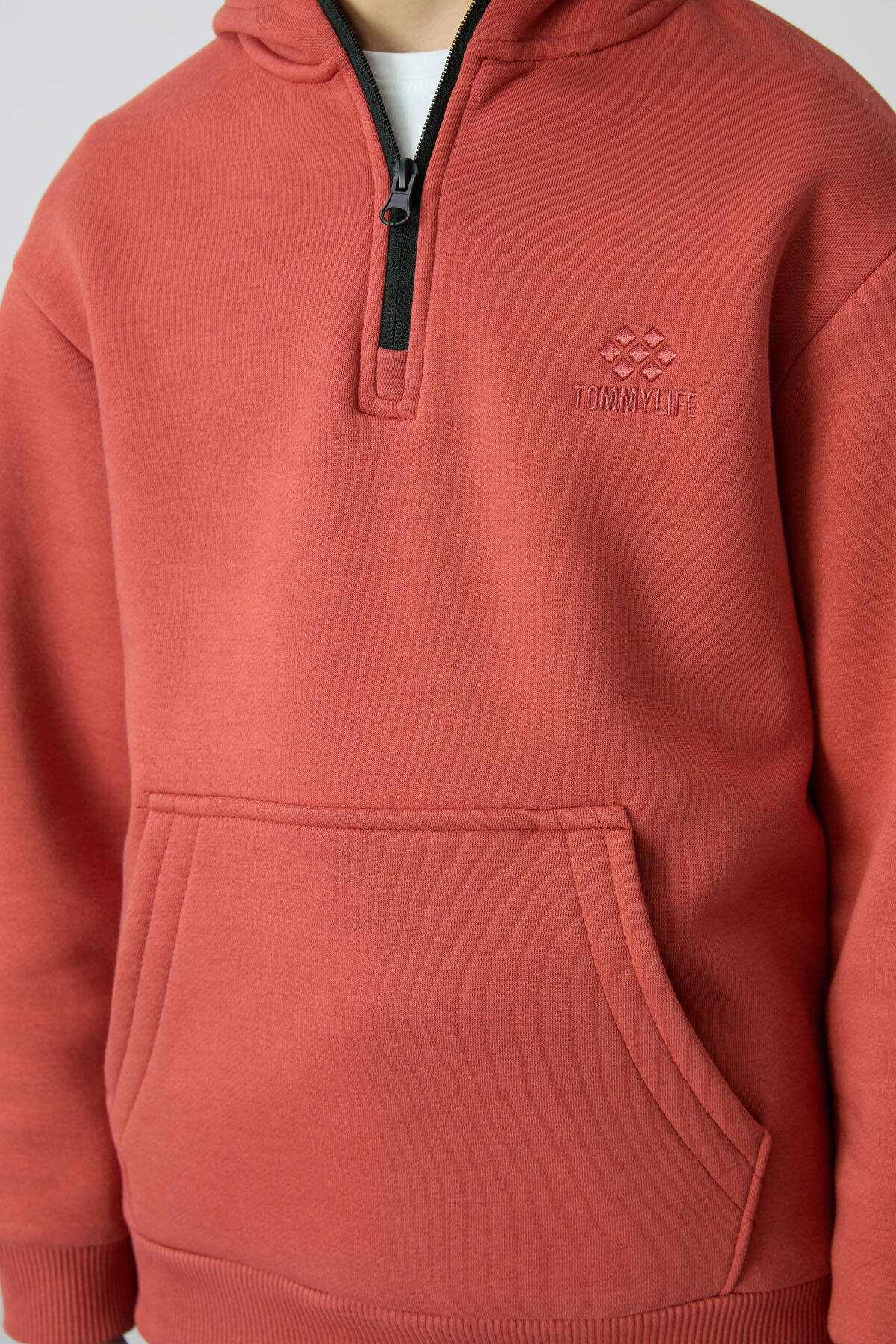 Kiremit Pamuklu Kalın İçi Tüylü Yumuşak Dokulu Standart Fit Nakışlı Erkek Çocuk Sweatshirt - 11244