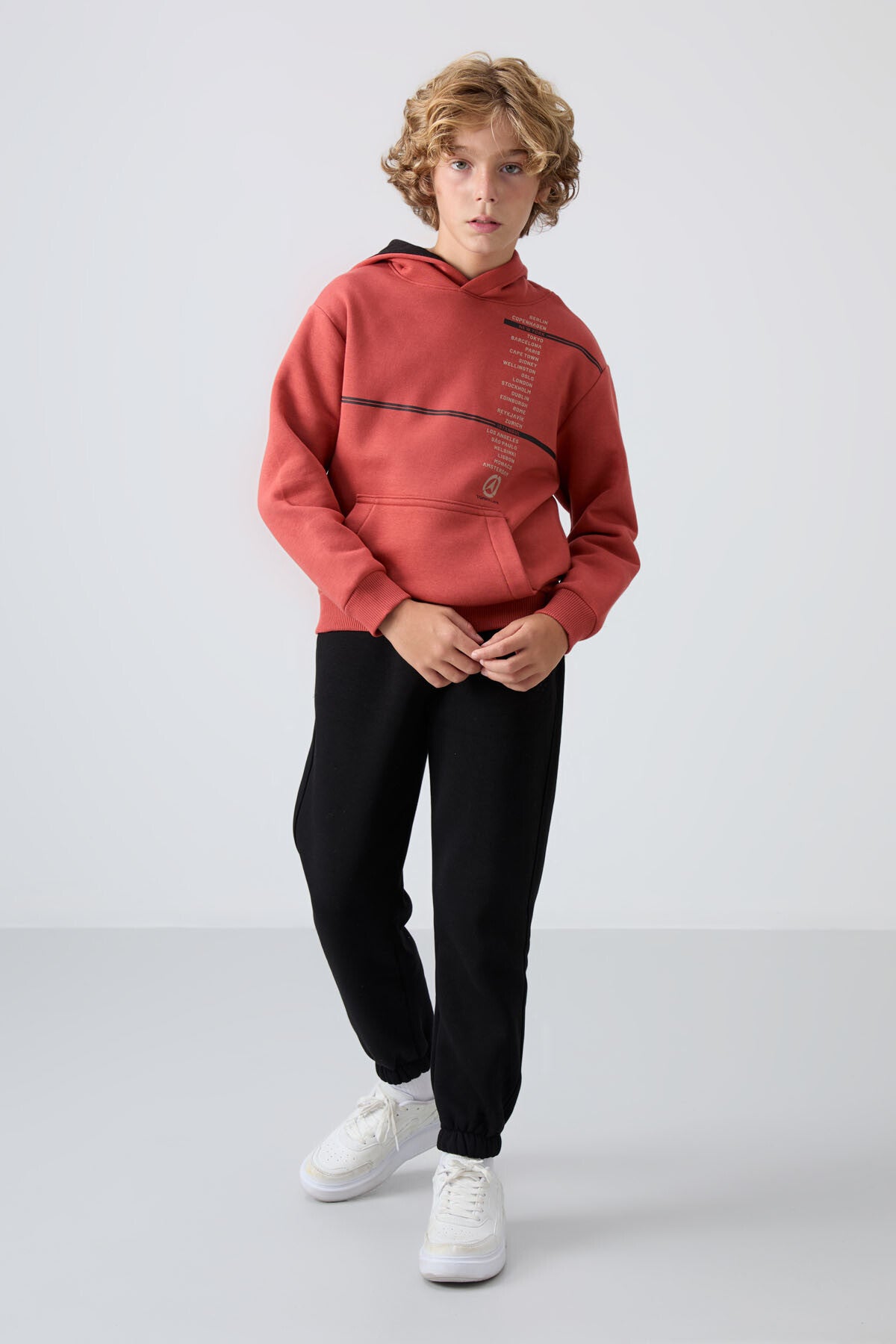 Kiremit Pamuklu Kalın İçi Tüylü Yumuşak Dokulu Standart Fit Baskılı Erkek Çocuk Sweatshirt - 11239