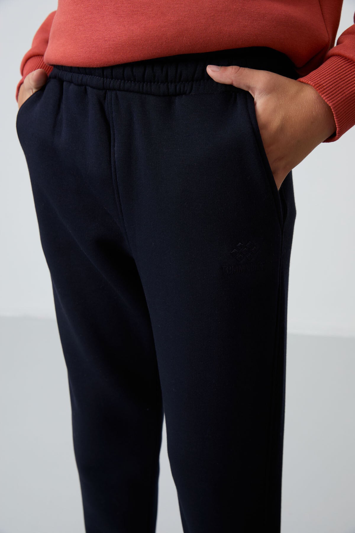 Kiremit-Lacivert Pamuklu Kalın İçi Tüylü Standart Fit Nakışlı Erkek Çocuk Eşofman Takım - 11249