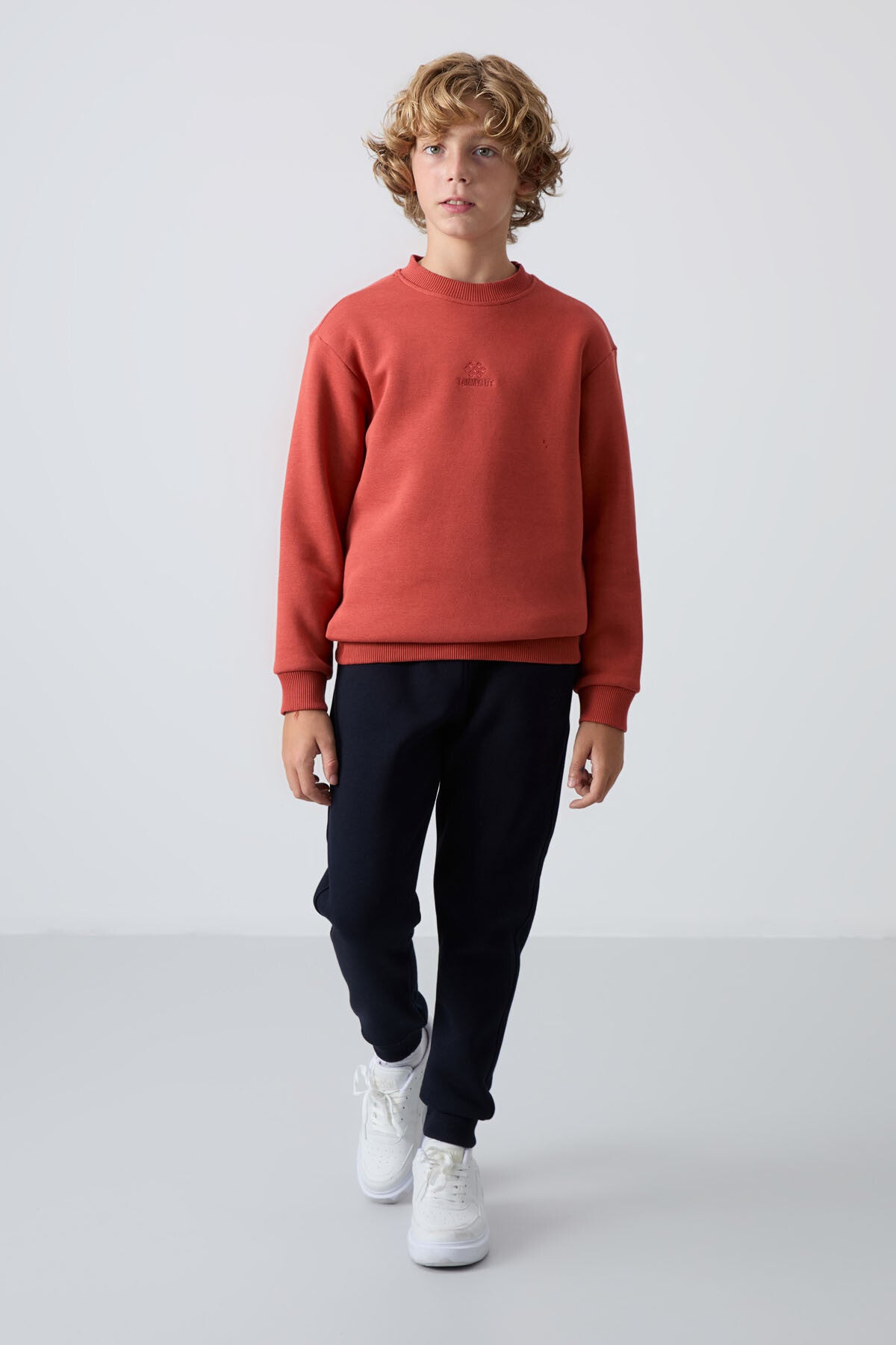 Kiremit-Lacivert Pamuklu Kalın İçi Tüylü Standart Fit Nakışlı Erkek Çocuk Eşofman Takım - 11249