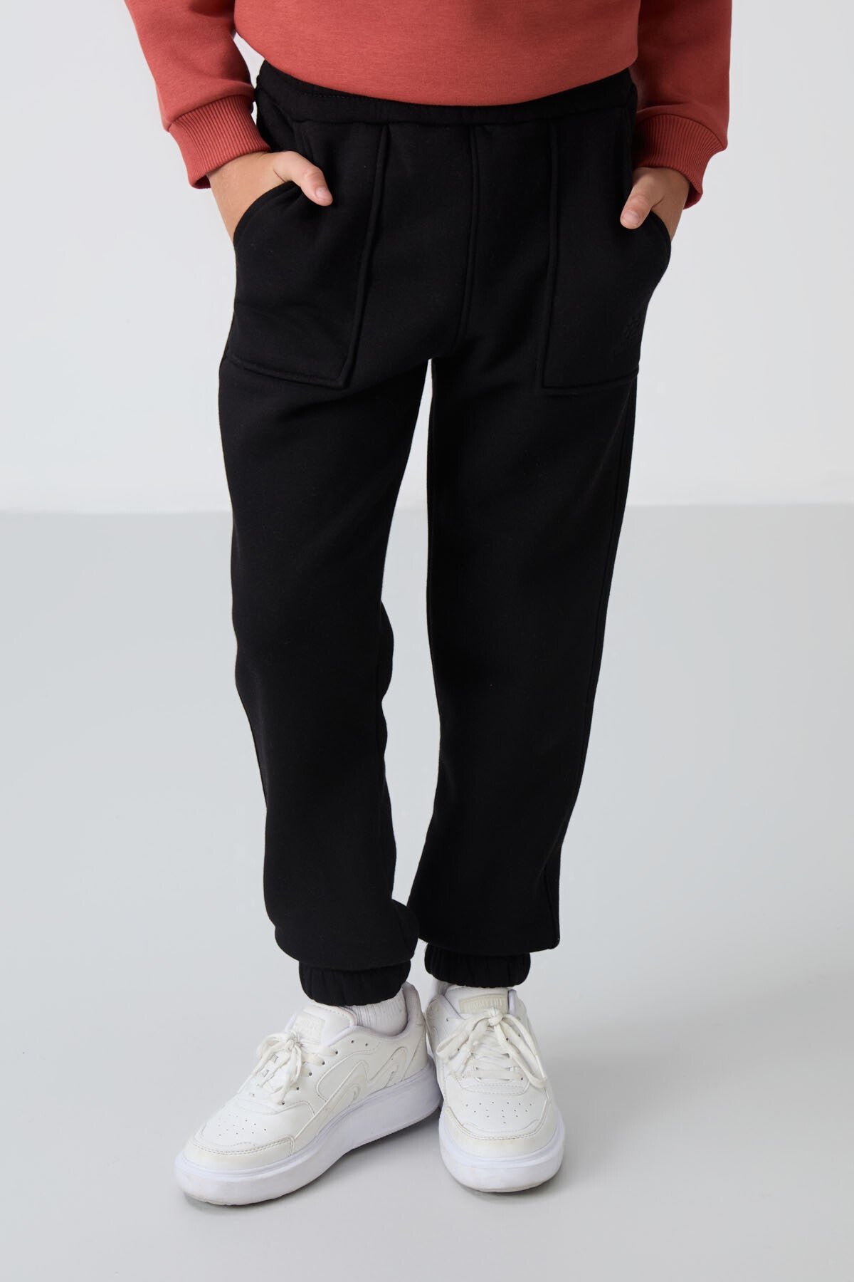 Kiremit-Siyah Pamuklu Kalın İçi Tüylü Standart Fit Baskılı Erkek Çocuk Eşofman Takım - 11257