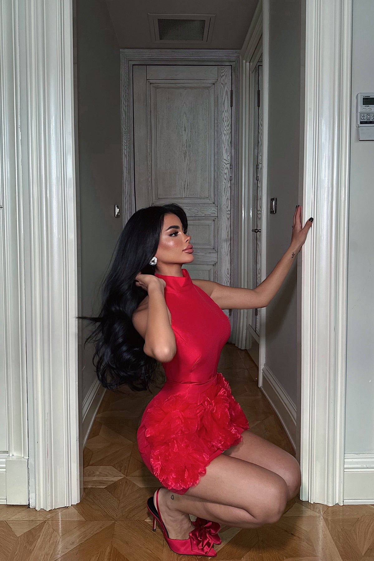 Kırmızı Freyya Etek Ucu Gül Detaylı Mini Elbise ATE-3626