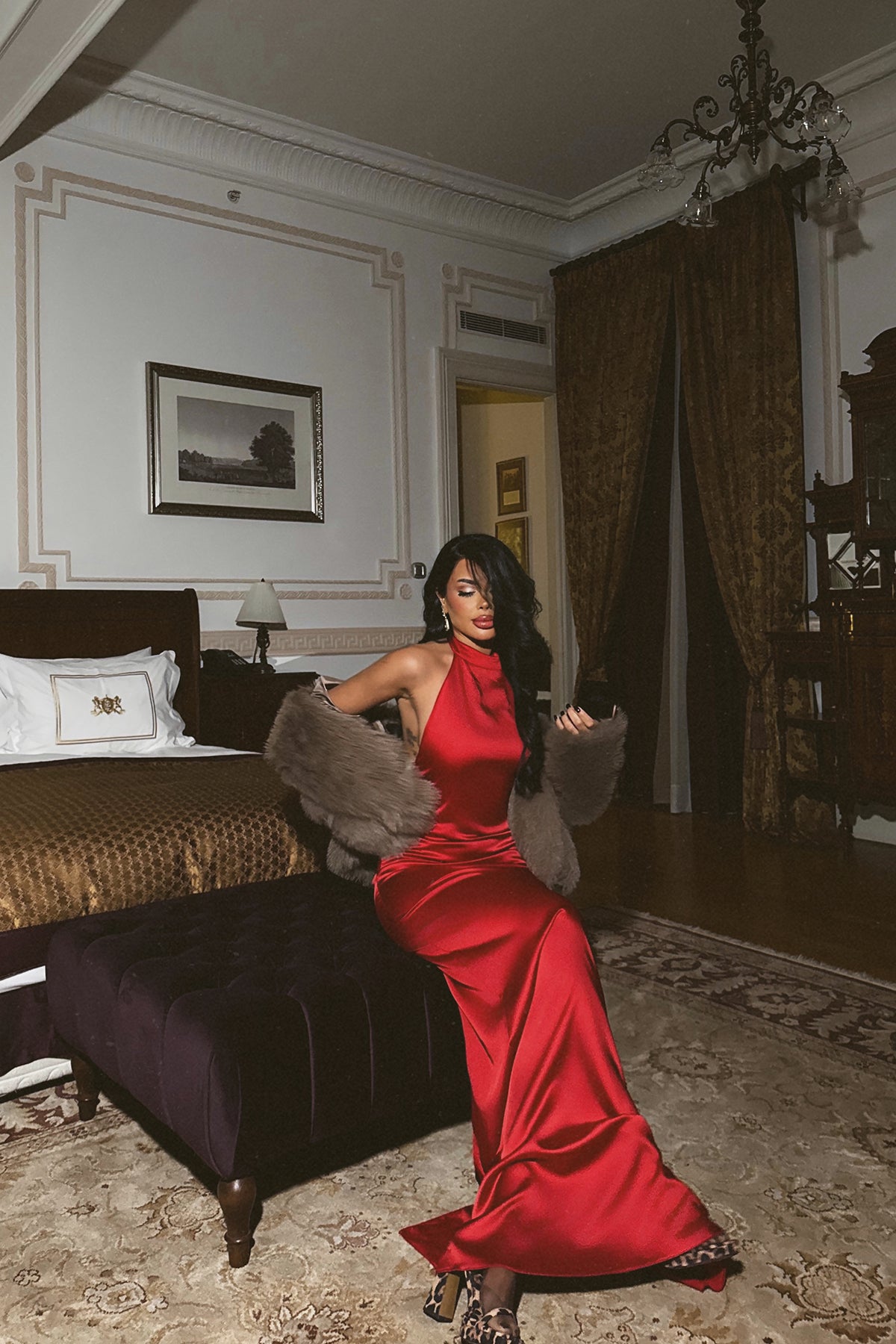 Kırmızı Aldonsa Sırt Dekolteli Elbise ATE-1318