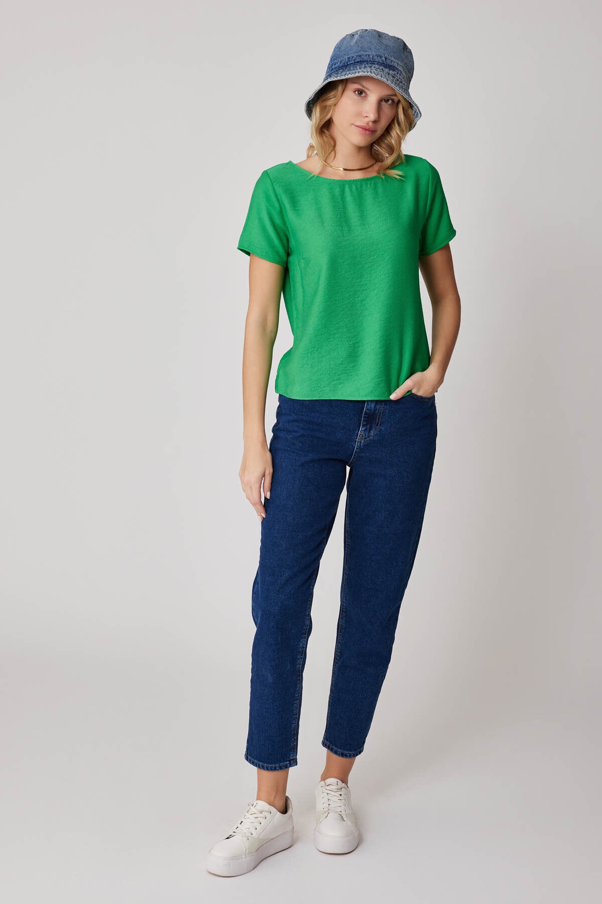 Kısa Kollu Crop Bluz