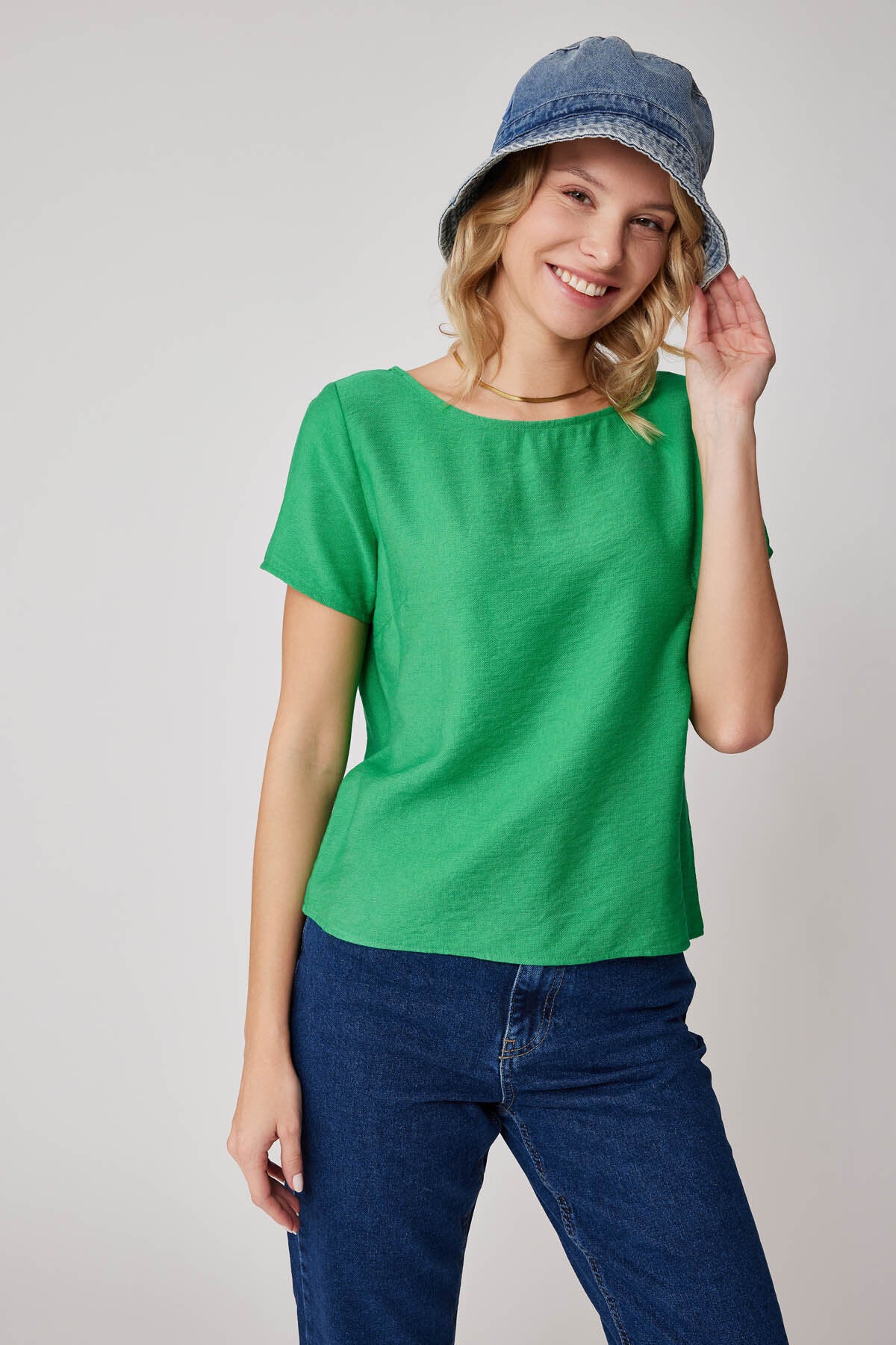 Kısa Kollu Crop Bluz