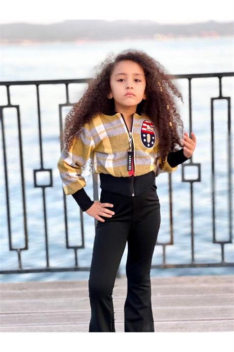 Kız Çocuk 6 Baskılı Astarlı Mont Siyah Ispanyol Paça Pantolon 2'li Takım Sarı 4 Yaş