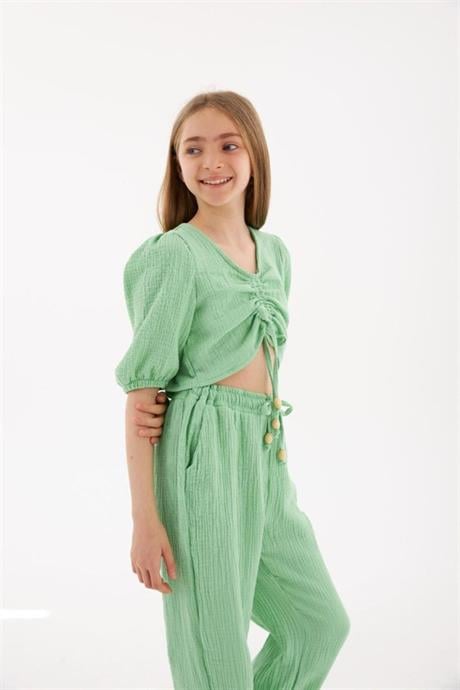 Kız Çocuk Büzgü Detaylı Bluz Beli Lastikli Harem Pantolon 2'li Takım Yeşil 4 Yaş