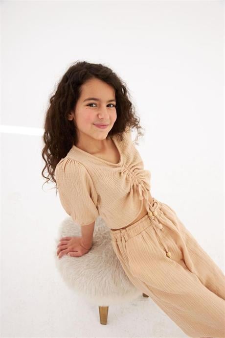 Kız Çocuk Büzgü Detaylı Bluz Beli Lastikli Harem Pantolon 2'li Takım Krem 10 Yaş