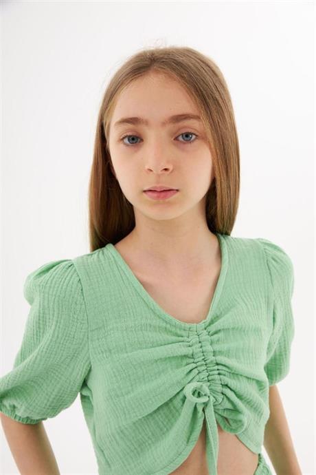 Kız Çocuk Büzgü Detaylı Bluz Beli Lastikli Harem Pantolon 2'li Takım Yeşil 12 Yaş