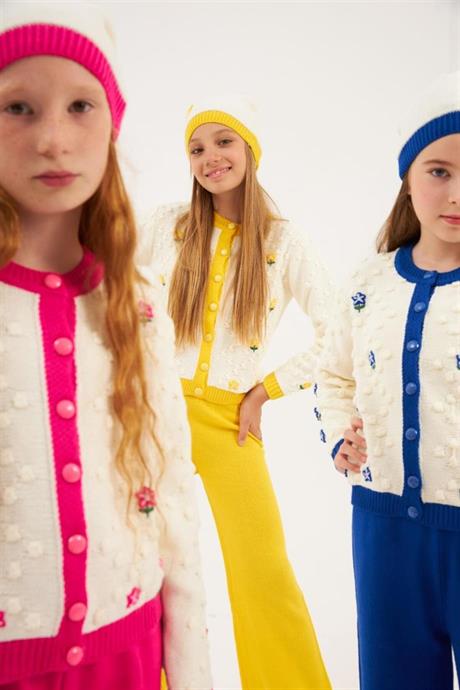 Kız Çocuk Çiçek İşlemeli Takım Sarı 4 Yaş