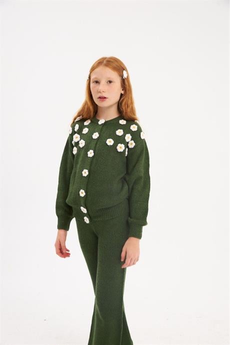 Kız Çocuk Çıtçıtlı Papatya İşlemeli Triko Hırka Renkli Triko Pantolon Saç Tokası 3'lü Takım Yeşil 12 Yaş