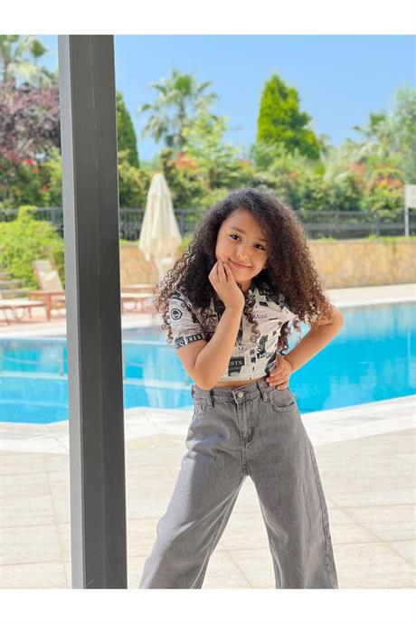Kız Çocuk Desenli Crop Body Geniş Paça Gri Kot Pantolon 2'li Takım Gri 8 Yaş