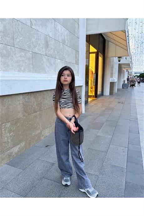 Kız Çocuk Desenli Crop Body Geniş Paça Gri Kot Pantolon 2'li Takım Siyah 14 Yaş