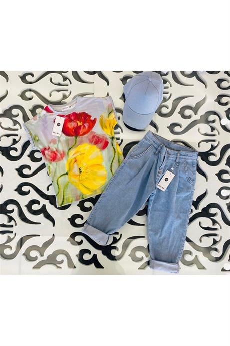 Kız Çocuk Desenli Oversize Tişört Mavi Kot Pantolon Şapka 3'lü Takım Kırmızı 12 Yaş