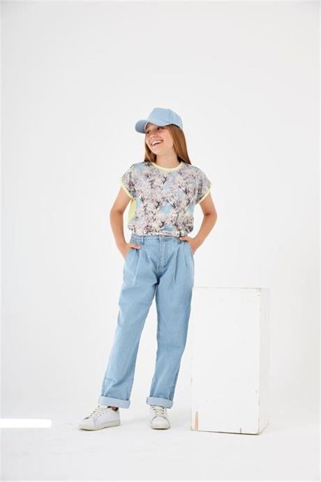 Kız Çocuk Desenli Oversize Tişört Mavi Kot Pantolon Şapka 3'lü Takım Beyaz 6 Yaş