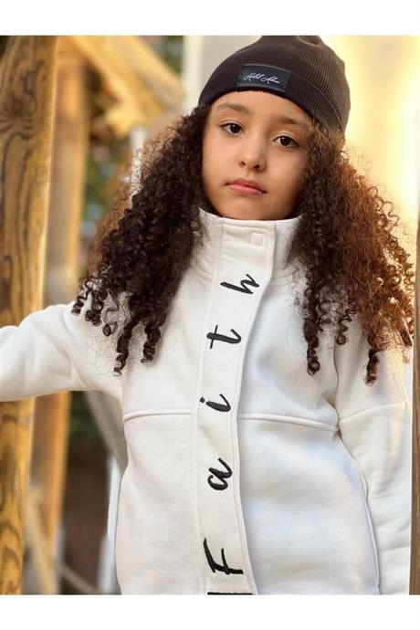 Kız Çocuk Faith Yazılı Üç Iplik Ceket Çelik Interlok Siyah Ispanyol Paça Pantolon Bere 3'lü Takım Beyaz 8 Yaş