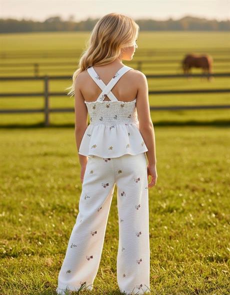 Kız Çocuk Gipeli Çiçek Nakışlı Askılı Takım Beyaz 5 Yaş