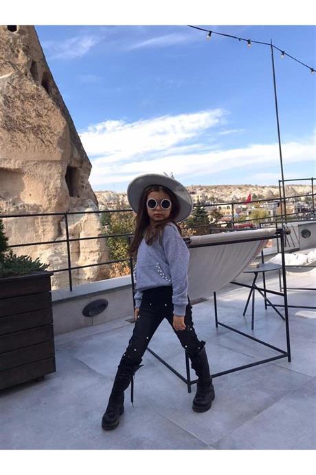 Kız Çocuk Incili Sweat Kot Pantolonlu Ikili Takım GRİ-MAVİ 8 Yaş