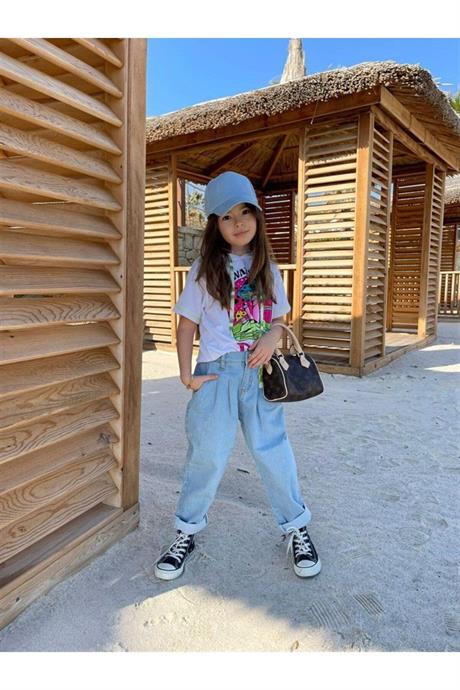 Kız Çocuk Kapüşonlu Mantar Baskılı Tişört Kot Pantolon Mavi Şapka 3'lü Takım Yeşil 8 Yaş