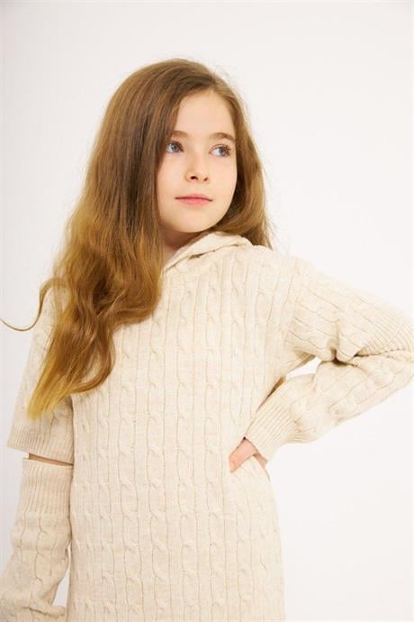 Kız Çocuk Kapüşonlu Saç Örgü Triko Elbise Kolluk Ve Tozluk 3'lü Takım Beyaz 6 Yaş