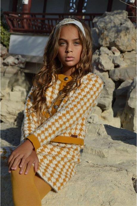 Kız Çocuk Kazayağı Model Crop Ceket Triko Etek Çanta 3'lü Takım Hardal 4 Yaş