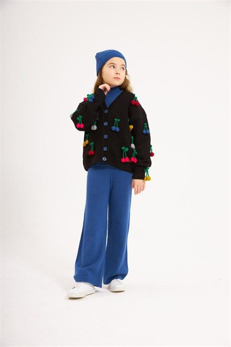 Kız Çocuk Kiraz Nakışlı Beyaz Hırka Saks Triko Badi Pantolon Bere 4'lü Takım SAKS 6 Yaş