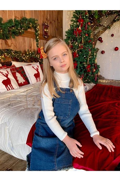 Kız Çocuk Kot Salopet Yarım Balıkçı Yaka Kazak 3'lü Takım Beyaz 4 Yaş