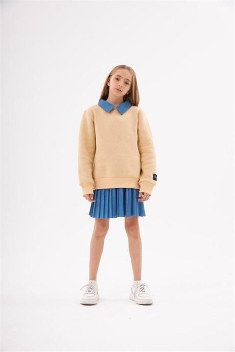 Kız Çocuk Kot Yakalı Şardonlu Sweatshirt Piliseli Kot Etek 2'li Takım Krem 4 Yaş