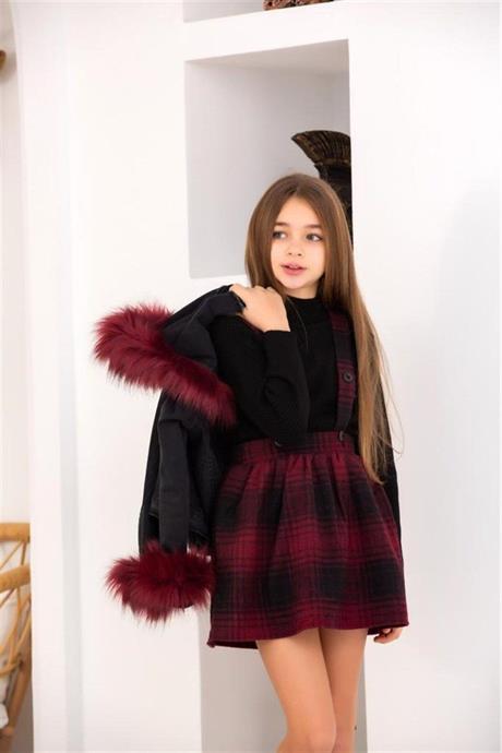 Kız Çocuk Kürklü Kapüşonlu Kot Ceket Siyah Triko Badi Oduncu Kumaş Kırmızı Salopet Etek 3'lü Takım MAVİ 4 Yaş