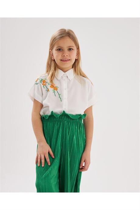 Kız Çocuk Nakış Detaylı Beyaz Gömlek Rahat Kalıp Bol Paça Pantolon 2'li Takım Yeşil 14 Yaş