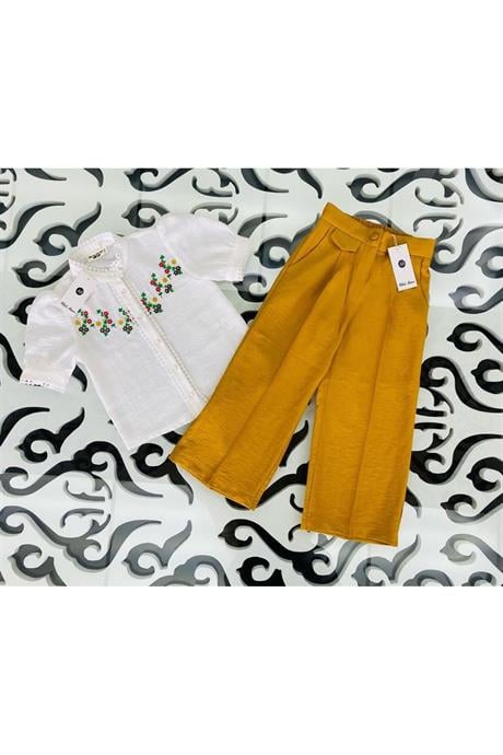 Kız Çocuk Nakış Detaylı Inci Düğmeli Beyaz Gömlek Süs Cepli Kumaş Kaplama Düğmeli Pantolon 2'li Takı Hardal 8 Yaş