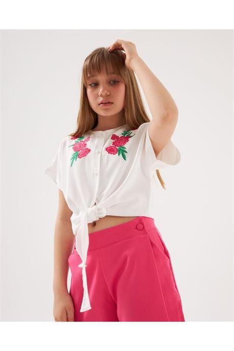 Kız Çocuk Nakış Detaylı Önü Bağlamalı Beyaz Gömlek Cepli Şort 2'li Takım Pembe 14 Yaş