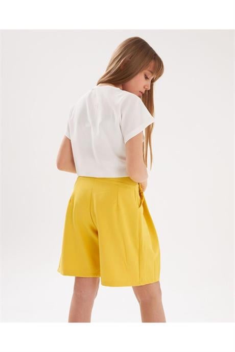 Kız Çocuk Nakış Detaylı Önü Bağlamalı Beyaz Gömlek Cepli Şort 2'li Takım Sarı 6 Yaş