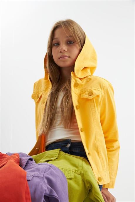 Kız Çocuk Renkli Seyyar Kapüşonlu Mevsimlik Kot Ceket Sarı 8 Yaş