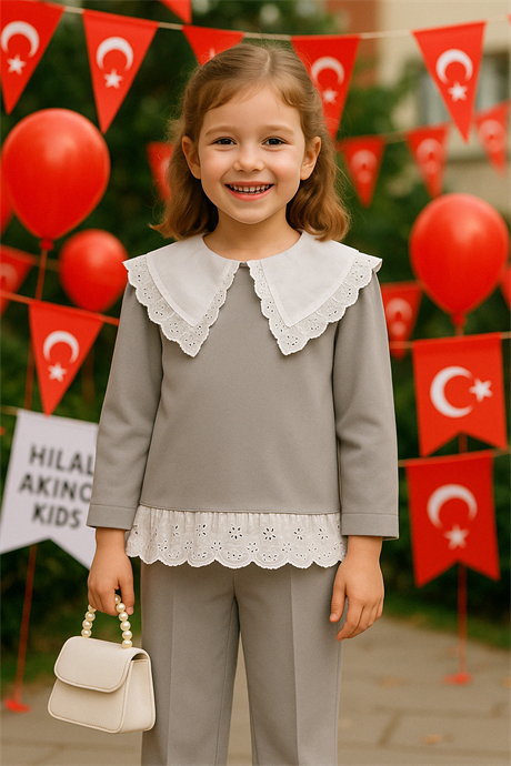 Kız Çocuk Seyyar Yaka Bluz Brode Detaylı 2'li Takım Gri 4 Yaş