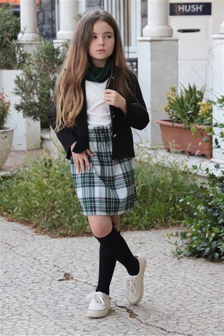 Kız Çocuk Siyah Ceket Beyaz Bluz Kareli Etek Boyunluk Çorap 5'li Takım Yeşil 10 Yaş