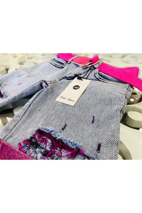 Kız Çocuk Süzene Nakışlı Tişört Yırtık Detaylı Renkli Kemerli Kot Şort Şapka 4'lü Takım Pembe 8 Yaş