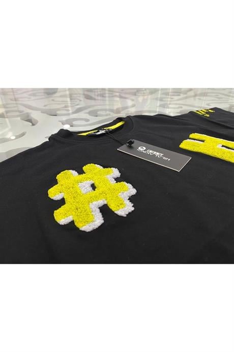 Kız Çocuk Süzene Nakışlı Tişört Yırtık Detaylı Renkli Kemerli Kot Şort Şapka 4'lü Takım Sarı 8 Yaş