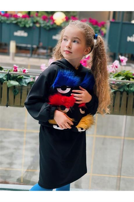 Kız Çocuk Üç Iplik Kürk Kirpik Detaylı Kapüşonlu Sweat Siyah Etek 2'li Takım SAKS 8 Yaş
