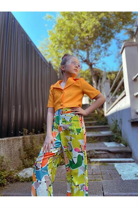 Kız Çocuk Vatkalı Blazer Ceket Rengarenk Desenli Geniş Paça Pantolon 2'li Takım Turuncu 8 Yaş
