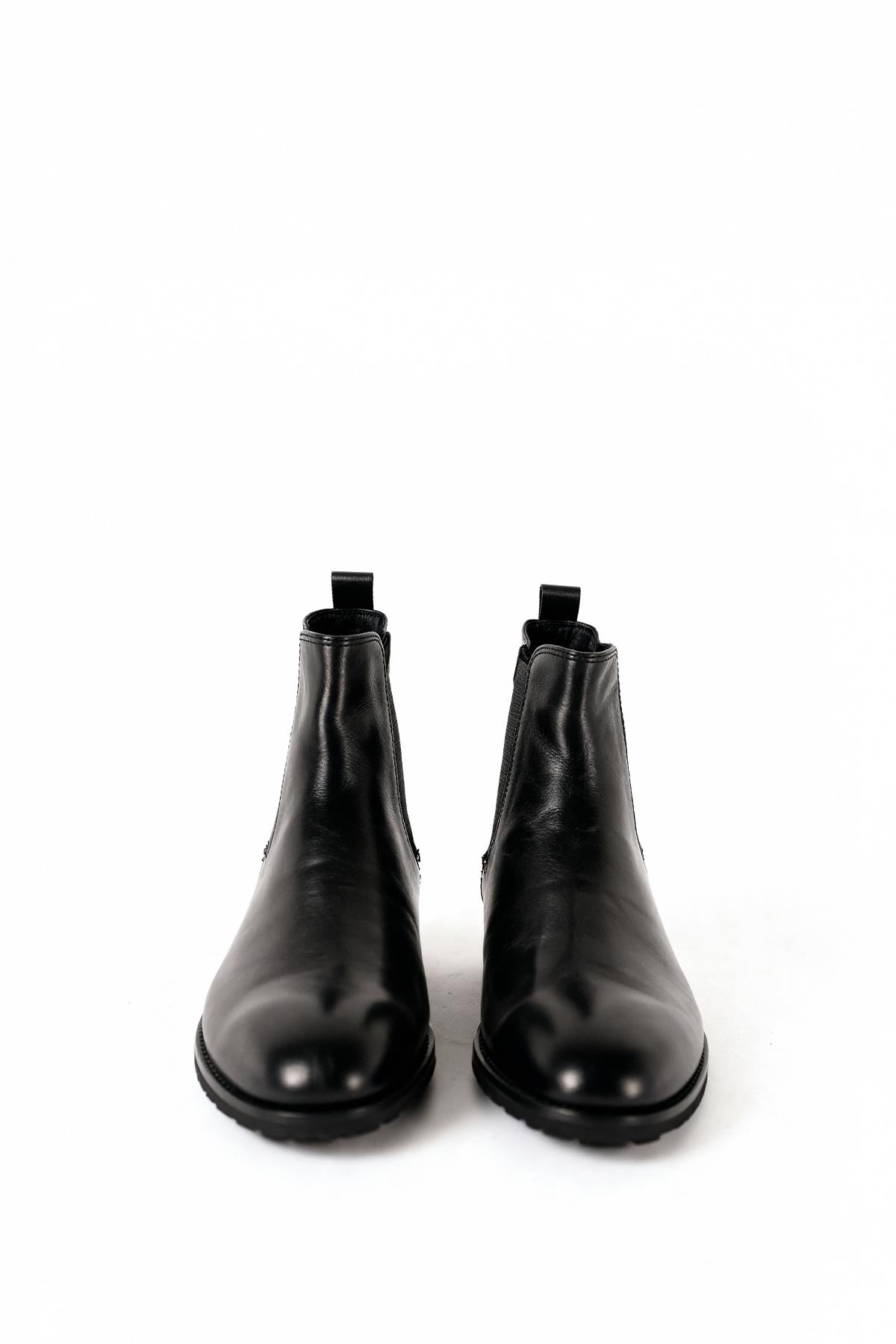 KLASİK DERİ SİYAH BOT