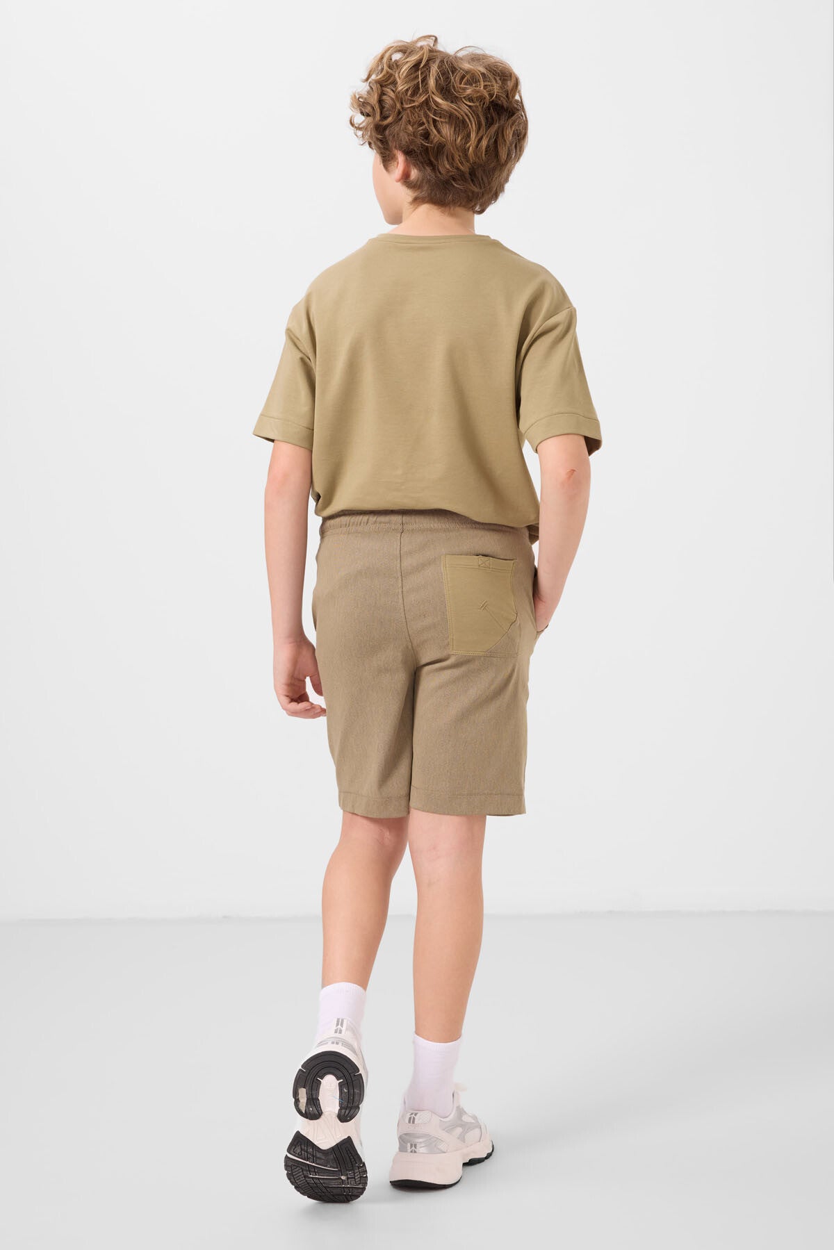 Koyu Bej-Camel Pamuklu Oversize Fit Dokuma Hafif Esnek Chino Erkek Çocuk Şort Takım - 11278