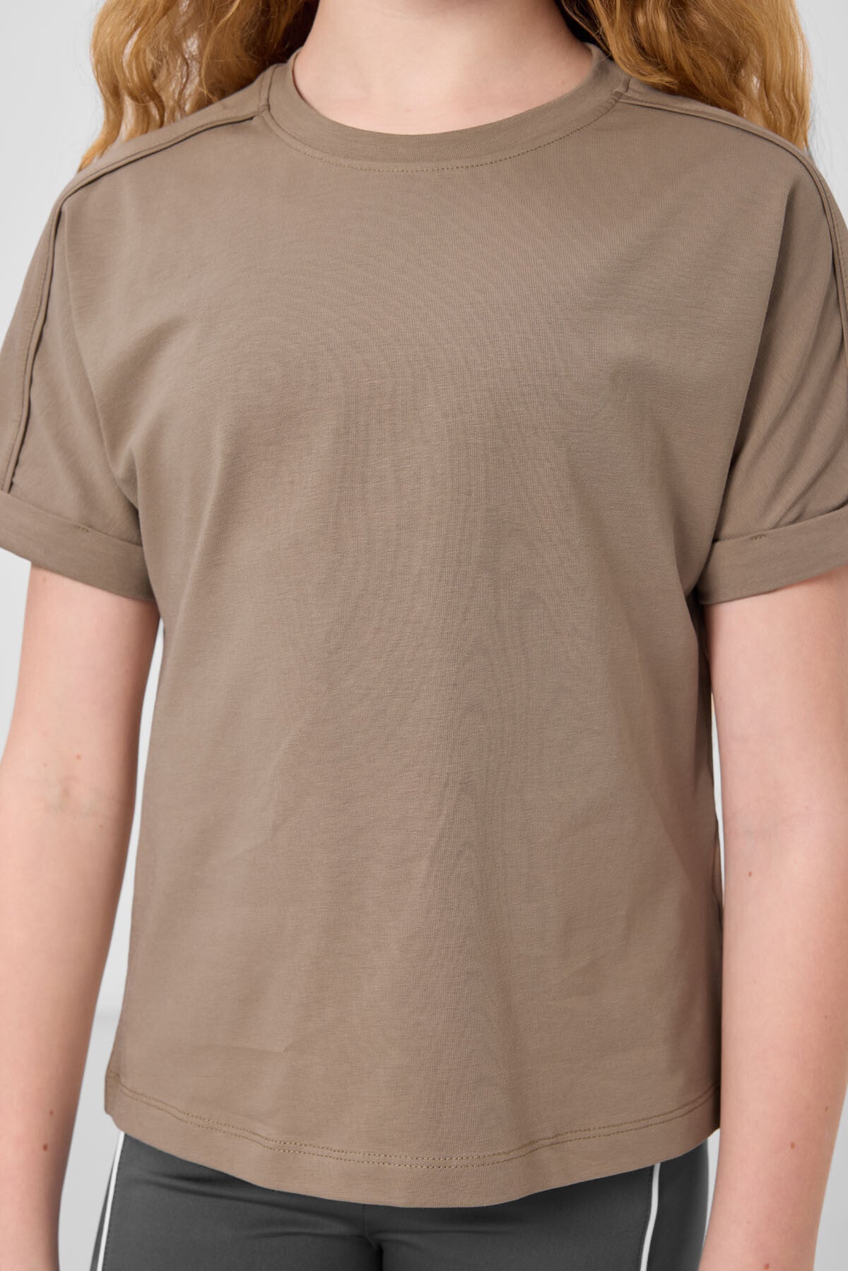 Koyu Bej Pamuklu O Yaka Oversize Fit Basic Kız Çocuk T-Shirt - 75182