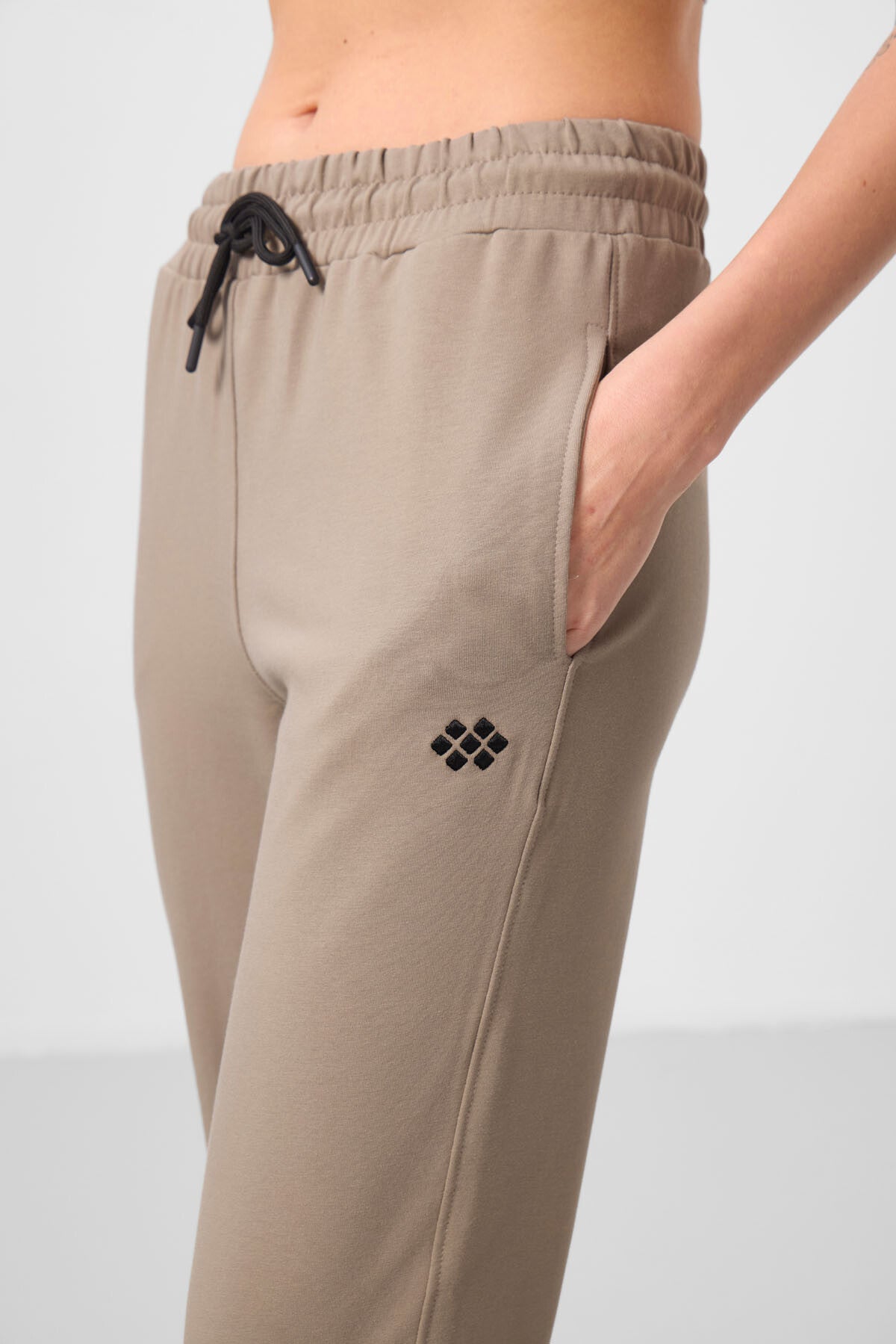 Koyu Bej Dik Yaka Fermuarlı Rahat Form Kadın Eşofman Tunik Takım - 95345