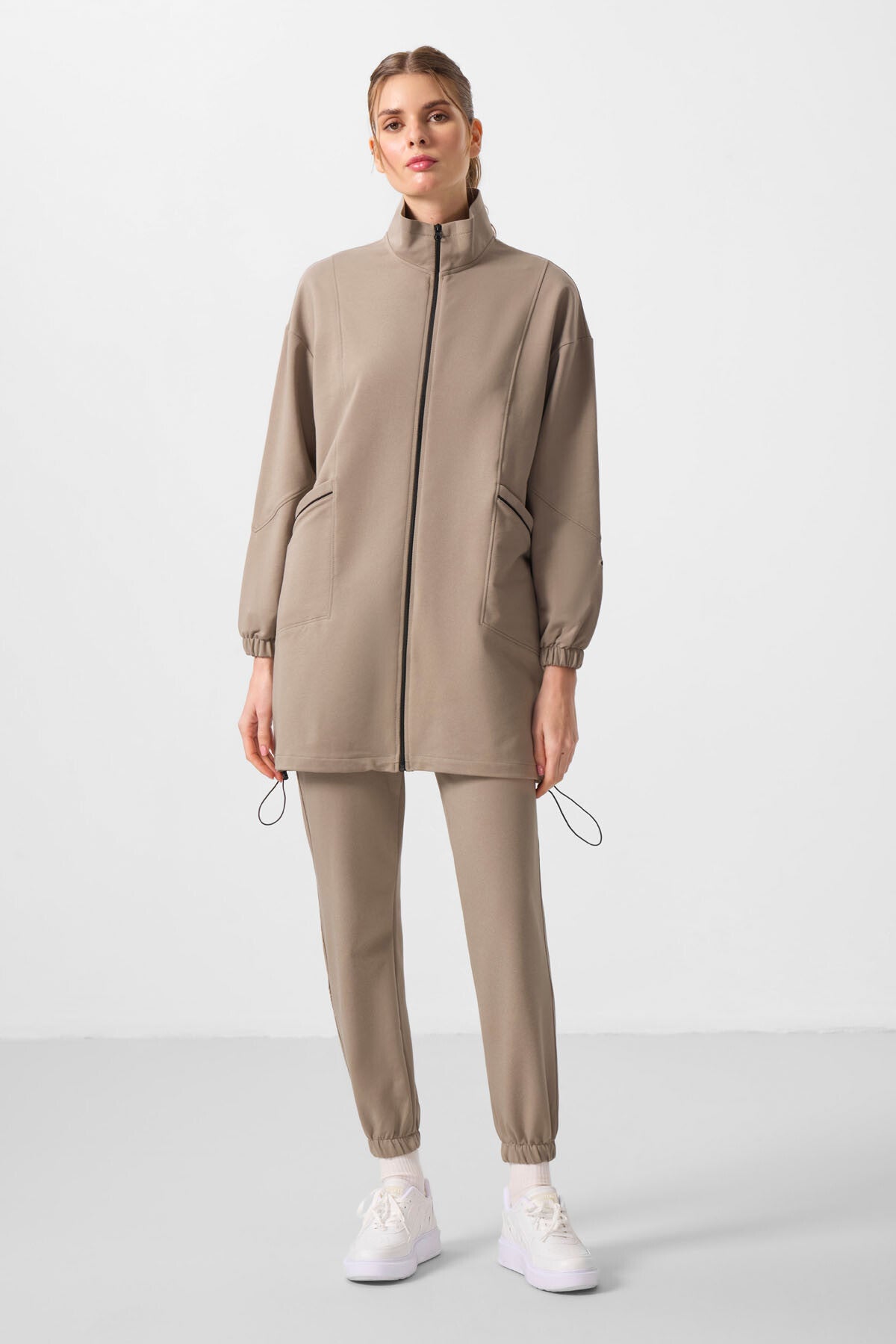 Koyu Bej Dik Yaka Fermuarlı Rahat Form Kadın Eşofman Tunik Takım - 95345